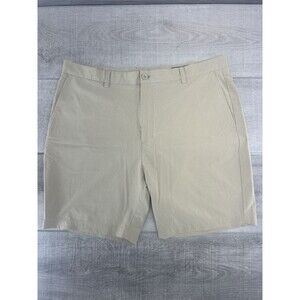 Vineyard Vines Performance Men’s 40 Khaki Breaker Shorts Casual *Sm Imperfection